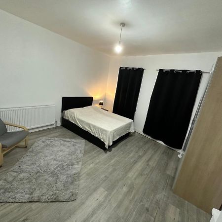 Luxury Apartment On Anfield Ливърпул Екстериор снимка