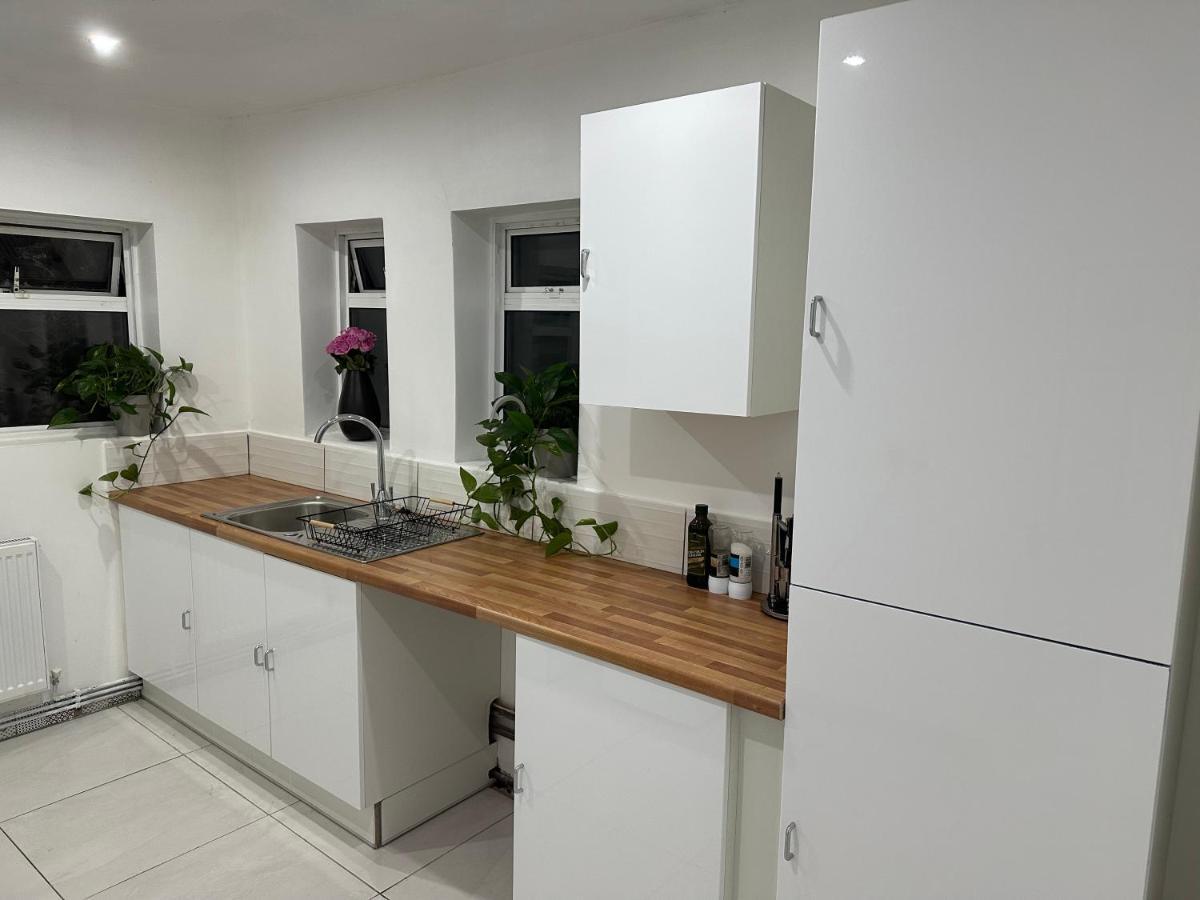 Luxury Apartment On Anfield Ливърпул Екстериор снимка