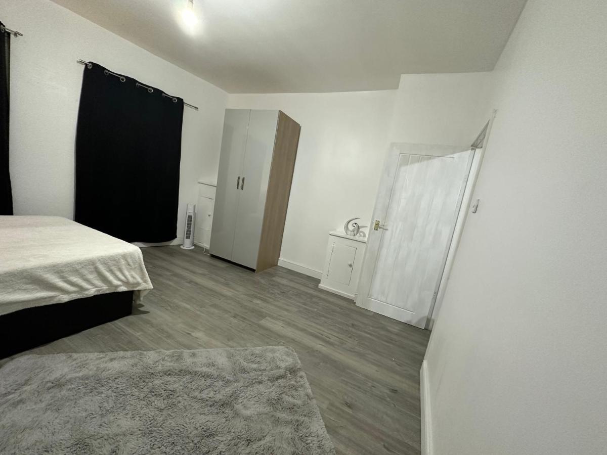 Luxury Apartment On Anfield Ливърпул Екстериор снимка